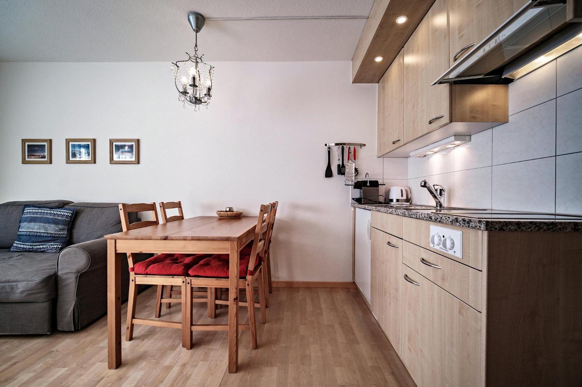 Paradies 212 *